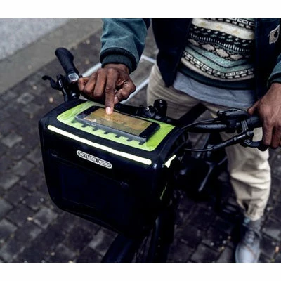 Sacoche De Guidon Pour VAE E-Glow Noir Ortlieb 4 Sacoche De Guidon Pour VAE E-Glow Noir Ortlieb – Image 2