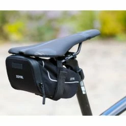 ZEFAL Sacoche De Selle Légère 0.9 L Z LIGHT PACK M Zéfal 9 ZEFAL Sacoche De Selle Légère 0.9 L Z LIGHT PACK M Zéfal -Apidura Soldes sacoche de selle legere 0 9 l z light pack m zefal full 4