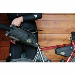 Sacoche De Selle Voyage à Vélo Racing Apidura -Apidura Soldes sacoche de selle voyage a velo racing apidura full 6