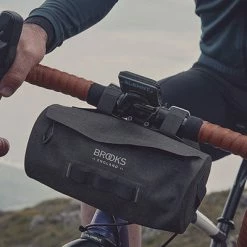 Sacoche Guidon Brooks Scape 3L Pour Gravel Et Bikepacking -Apidura Soldes sacoche guidon brooks scape 3l pour gravel et bikepacking full 5