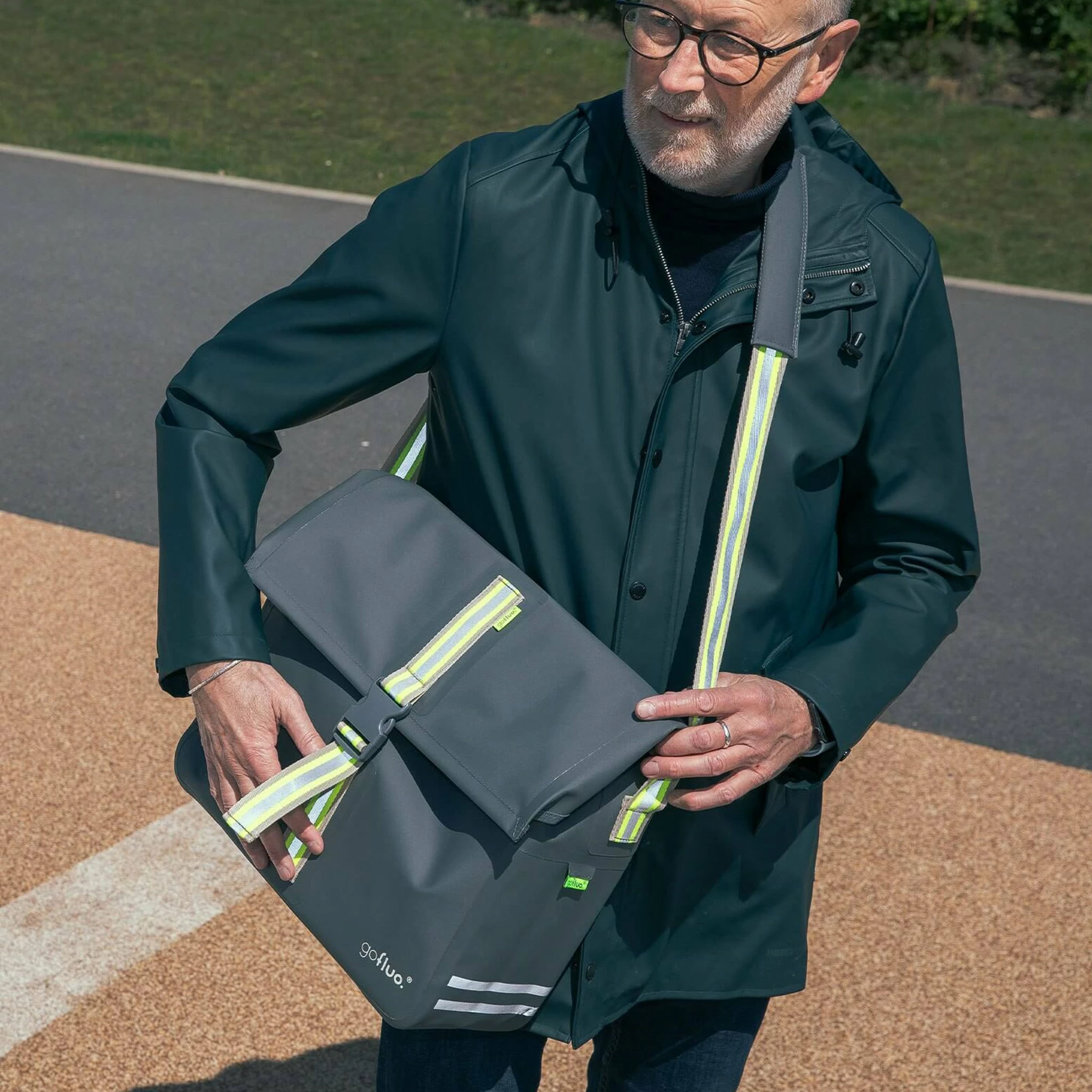 Go Fluo Sacoche Vélo Attaché Case 23L Robin GoFluo 7 Go Fluo Sacoche Vélo Attaché Case 23L Robin GoFluo – Image 5